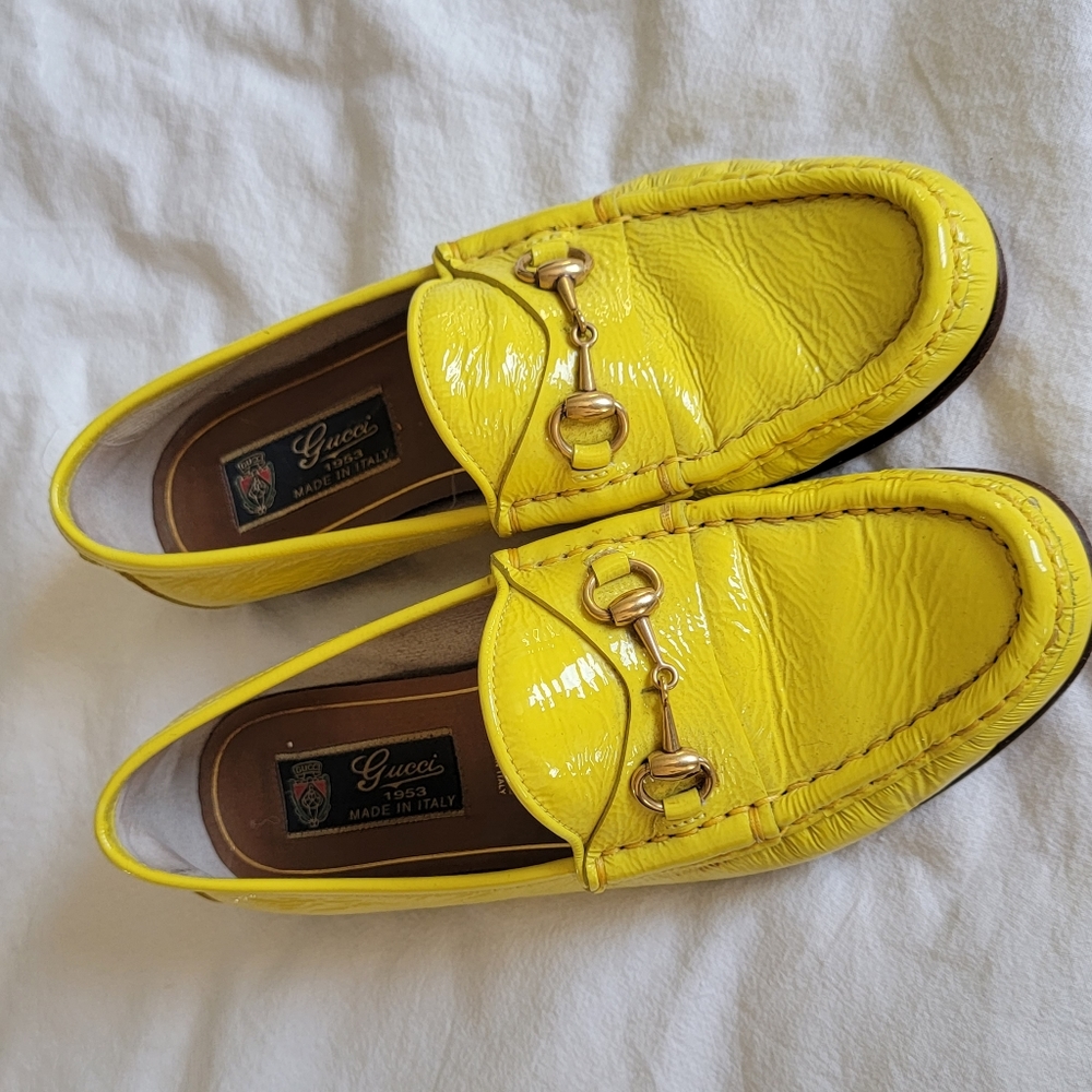 Authentic Gucci loafers - size 6